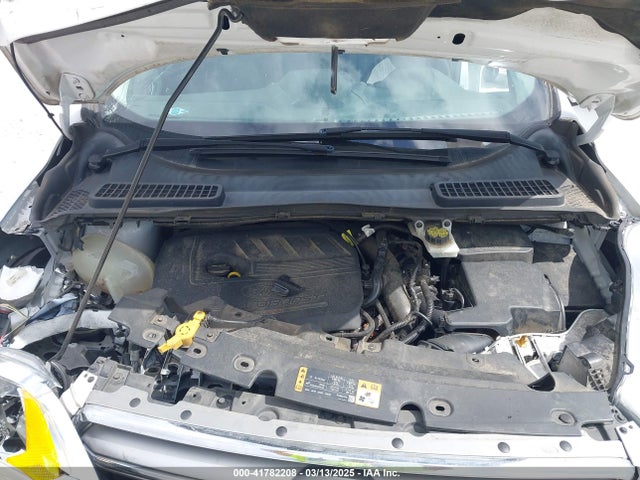 1FMCU0GD4HUB99578 Ford ESCAPE SE