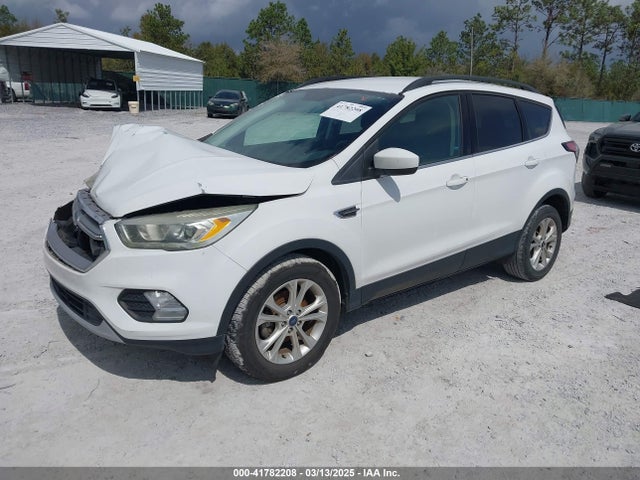 1FMCU0GD4HUB99578 Ford ESCAPE SE