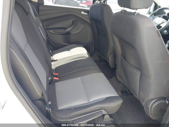 1FMCU0GD4HUB99578 Ford ESCAPE SE