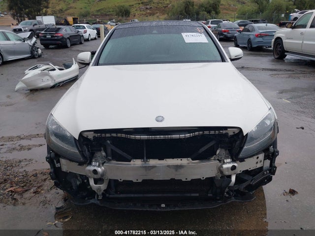 55SWF4JBXGU148330 Mercedes-Benz C 300 Luxury/sport
