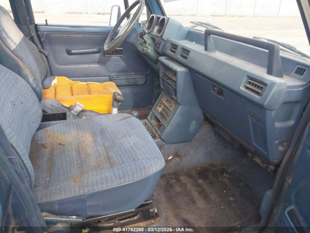 1991 MITSUBISHI MONTERO JA4GJ31S0MJ006906 Photo 4