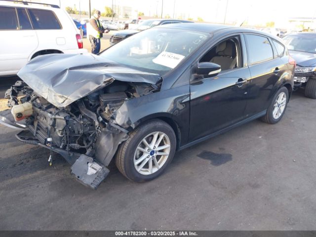 1FADP3K27HL319408 Ford FOCUS SE