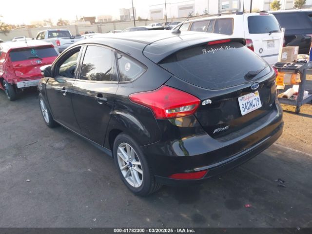 1FADP3K27HL319408 Ford FOCUS SE