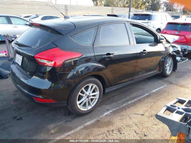 1FADP3K27HL319408 Ford FOCUS SE
