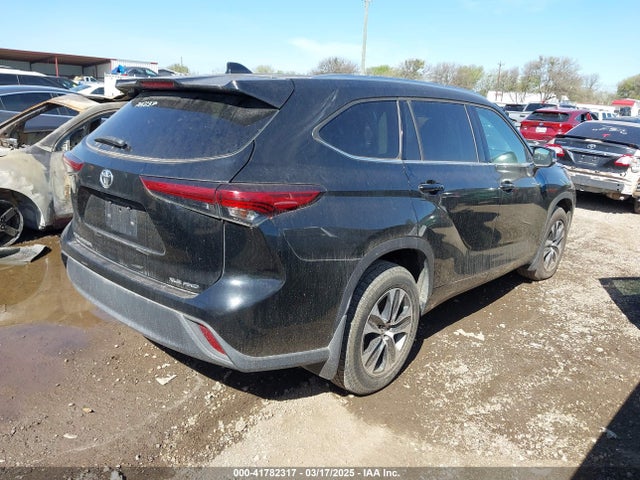 5TDGZRBH6MS071363 Toyota Highlander Xle