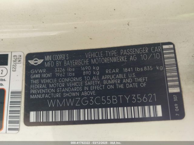 2011 MINI COOPER S CLUBMAN WMWZG3C55BTY35621 Photo 8