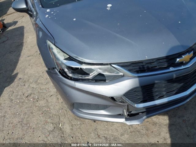 1G1BE5SMXJ7229696 Chevrolet Cruze Lt Auto