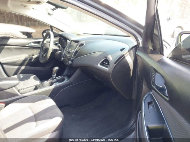 1G1BE5SMXJ7229696 Chevrolet Cruze Lt Auto