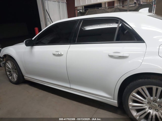 2C3CCABG9JH265201 Chrysler 300 300s