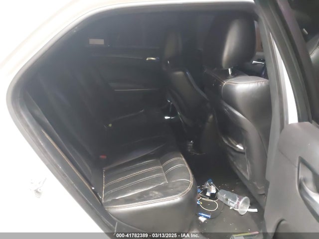 2C3CCABG9JH265201 Chrysler 300 300s