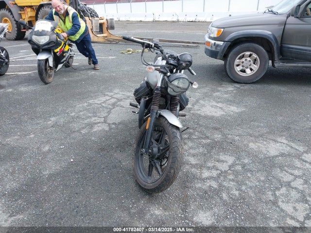 2022 MOTO GUZZI V7 ZGUKZUA02NM001118 Photo 4