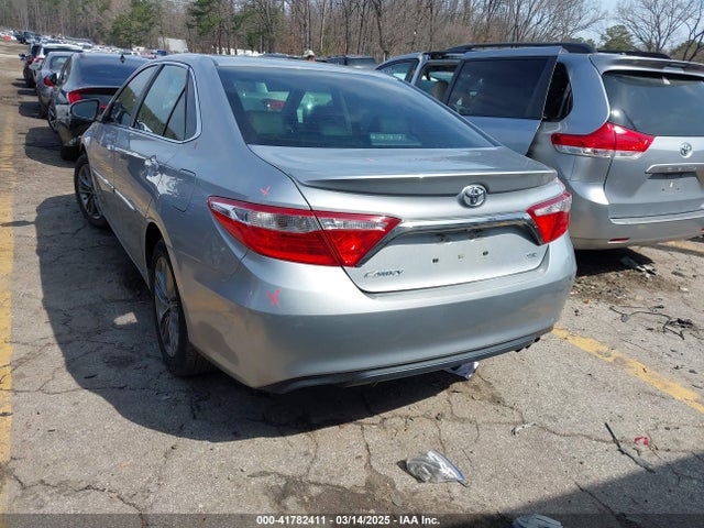 4T1BF1FK8HU382879 Toyota CAMRY SE