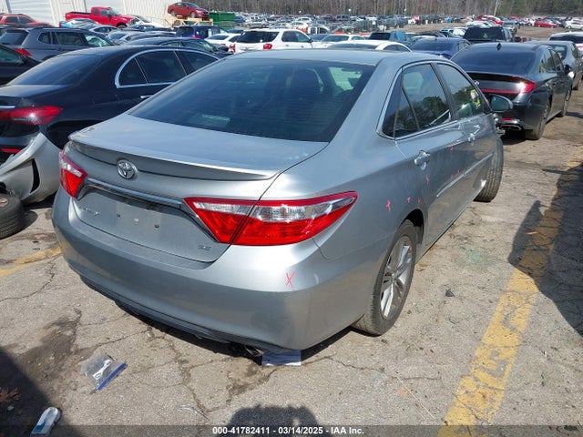4T1BF1FK8HU382879 Toyota CAMRY SE
