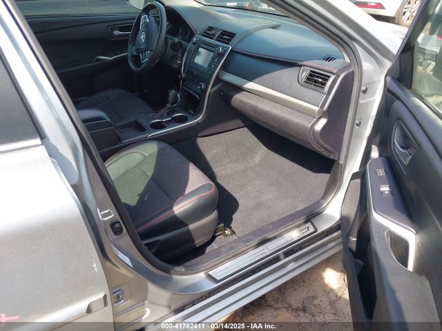 4T1BF1FK8HU382879 Toyota CAMRY SE