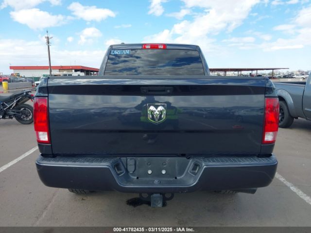 1C6RR6FT0JS211116 RAM 1500 Express  4x2 6'4 Box