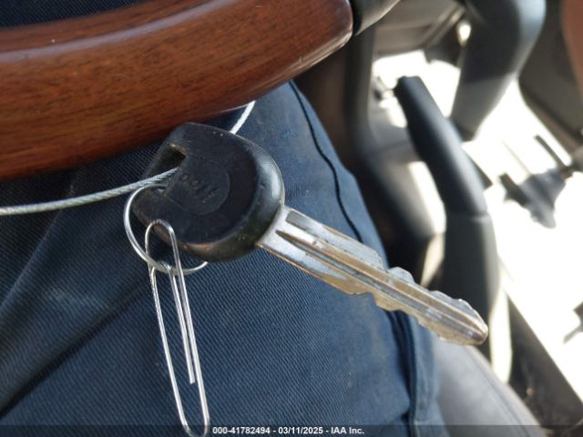 2001 MITSUBISHI MONTERO JA4MW51R91J031988 Photo 10