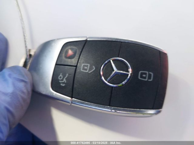 WDD3G4FB8KW006661 Mercedes-Benz A 220 4matic