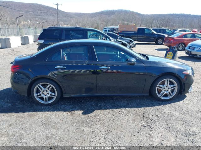 WDD3G4FB8KW006661 Mercedes-Benz A 220 4matic