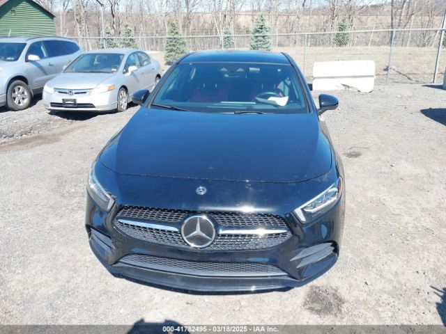 WDD3G4FB8KW006661 Mercedes-Benz A 220 4matic