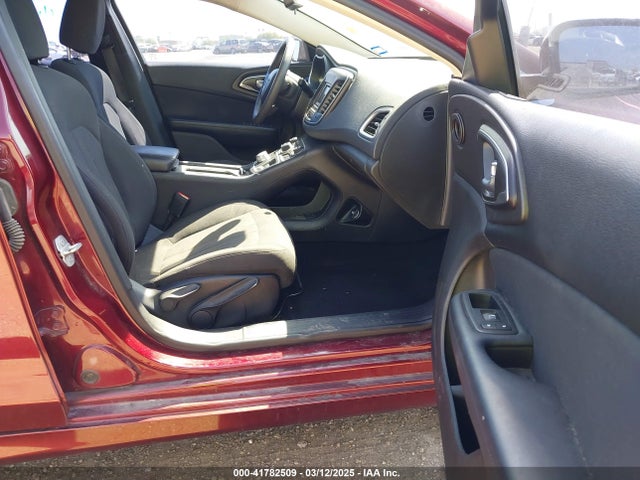 Chrysler 200 Limited 2016 1C3CCCABXGN123814 Image 5