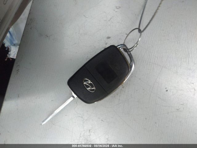 5NPE24AF2GH261329 Hyundai SONATA SE