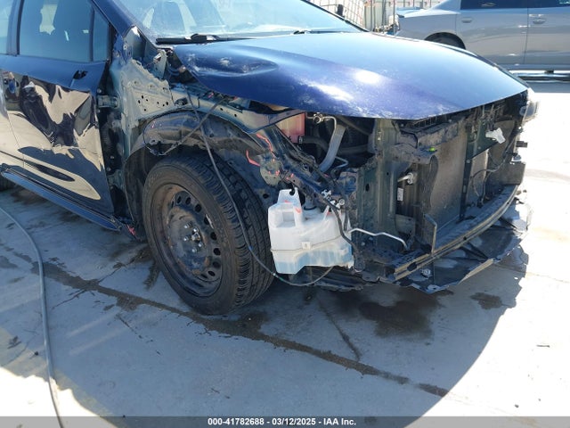JTDEPRAE7LJ106671 Toyota COROLLA LE