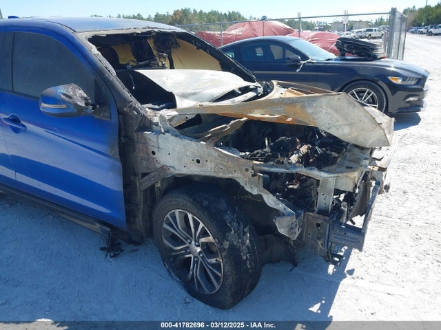 JA4AP3AU3KU034328 Mitsubishi Outlander Sport 2.0 Le/2.0 Sp