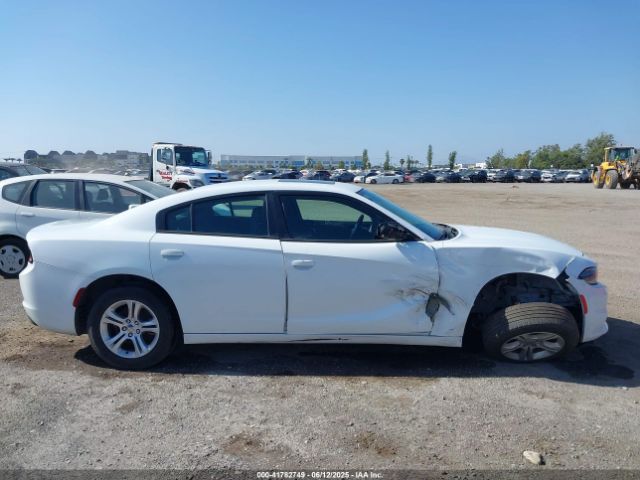 2C3CDXBG8KH724557 Dodge Charger Sxt Rwd