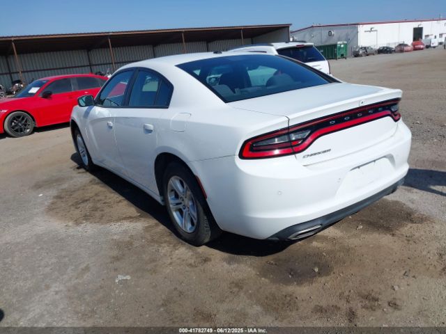 2C3CDXBG8KH724557 Dodge Charger Sxt Rwd