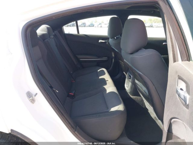 2C3CDXBG8KH724557 Dodge Charger Sxt Rwd