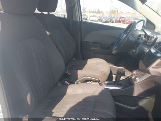 1G1JC6SH3E4100300 Chevrolet Sonic Lt Auto