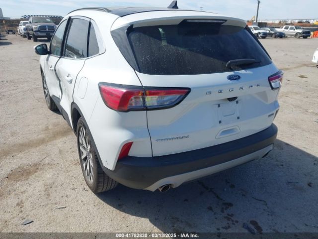 1FMCU9DZXLUA44174 Ford Escape Titanium Hybrid
