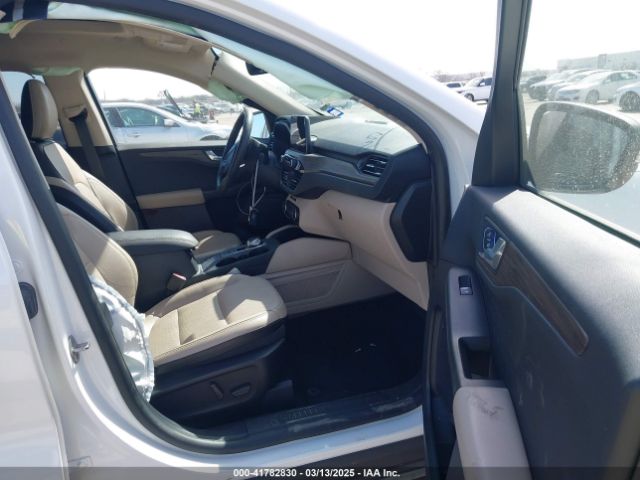 1FMCU9DZXLUA44174 Ford Escape Titanium Hybrid