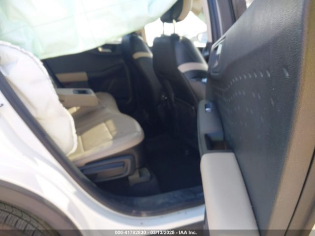 1FMCU9DZXLUA44174 Ford Escape Titanium Hybrid