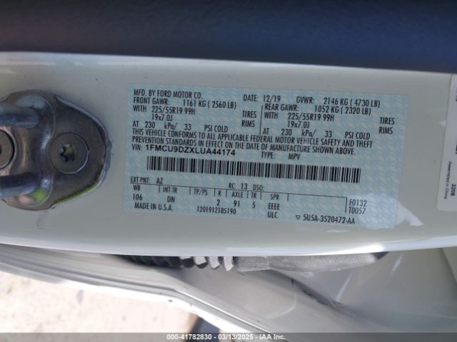 1FMCU9DZXLUA44174 Ford Escape Titanium Hybrid