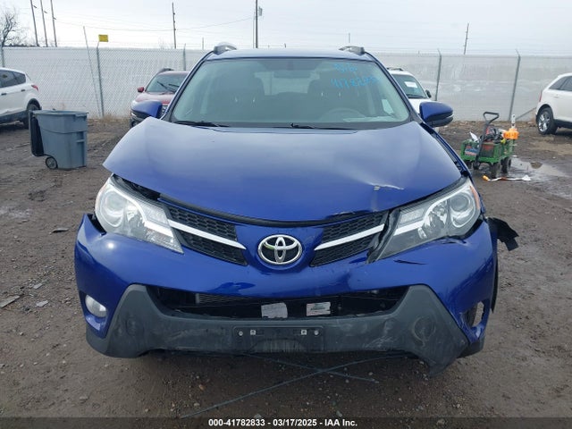 2T3RFREV8FW402223 Toyota Rav4 Xle