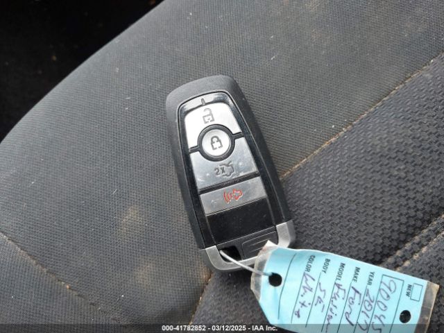 3FA6P0HD1HR270045 Ford FUSION SE