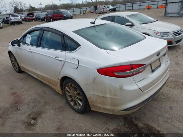 3FA6P0HD1HR270045 Ford FUSION SE