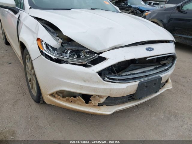 3FA6P0HD1HR270045 Ford FUSION SE