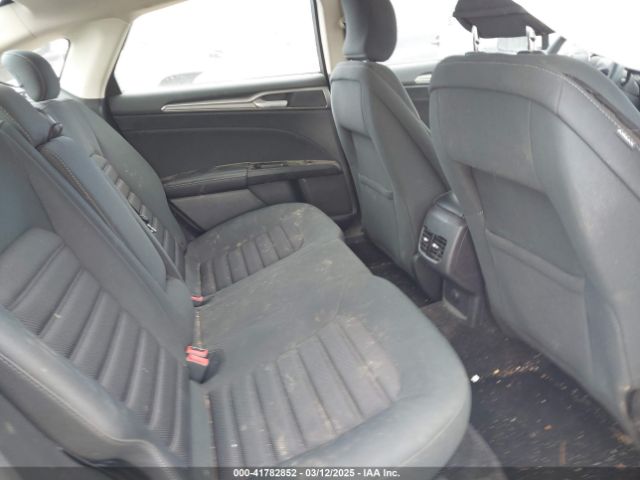 3FA6P0HD1HR270045 Ford FUSION SE