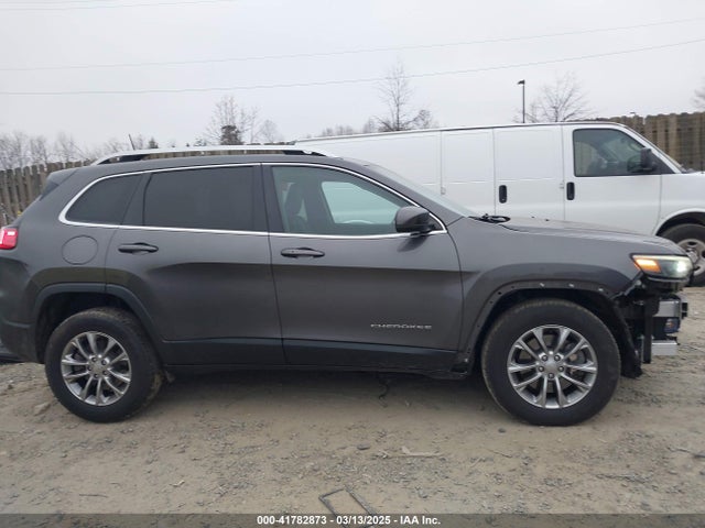 1C4PJMLB4KD323124 Jeep Cherokee Latitude Plus 4x4