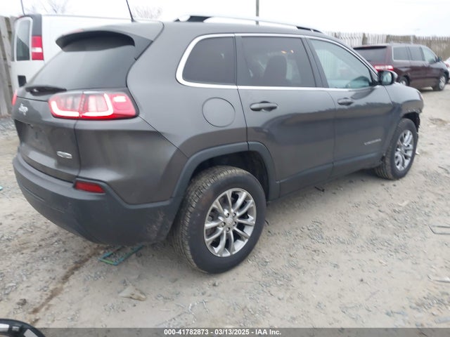 1C4PJMLB4KD323124 Jeep Cherokee Latitude Plus 4x4