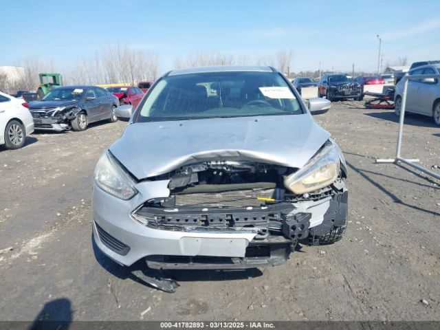 1FADP3K23GL242938 Ford FOCUS SE