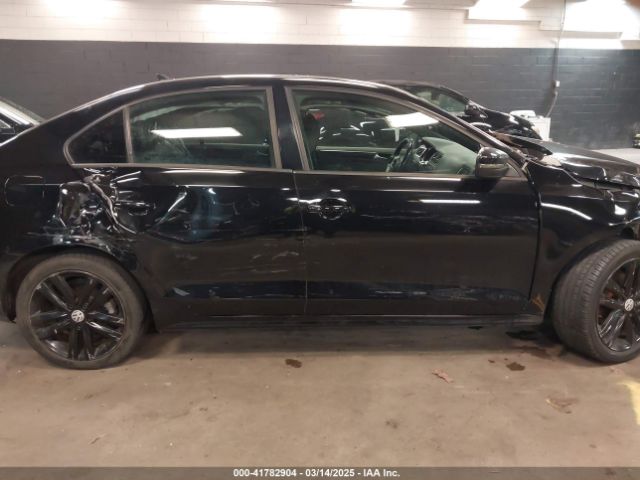 3VWD17AJ7JM222559 Volkswagen Jetta 1.8t Se Sport