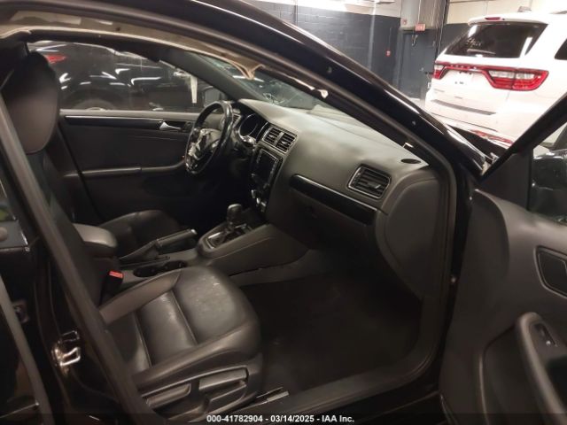 3VWD17AJ7JM222559 Volkswagen Jetta 1.8t Se Sport