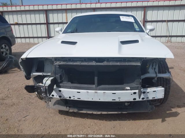2C3CDZAG3MH631025 Dodge Challenger Sxt
