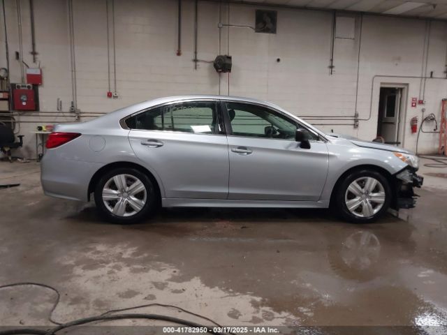 4S3BNAA61F3033308 Subaru Legacy 2.5i