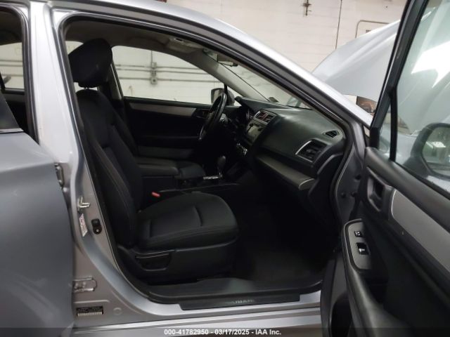 4S3BNAA61F3033308 Subaru Legacy 2.5i