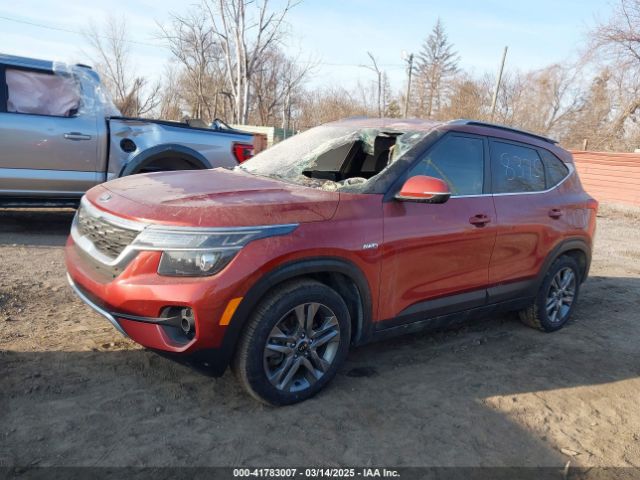 KNDEUCAA8M7158375 KIA SELTOS S