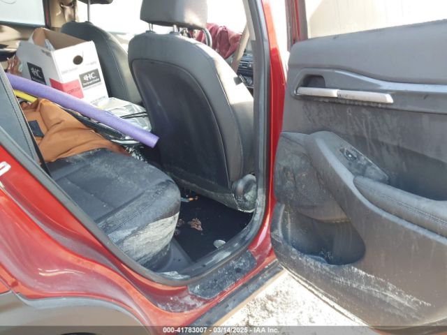 KNDEUCAA8M7158375 KIA SELTOS S